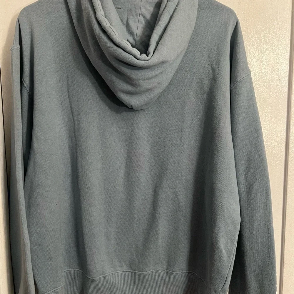 Taylor Swift 1989 collectible hoodie. SIZE MEDIUM. - Picture 2 of 5